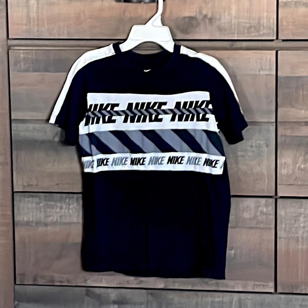 Nike Tee Shirt, Youth Large, Black and White
